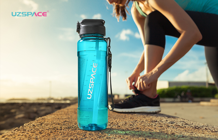 戶(hù)外運(yùn)動(dòng)水杯