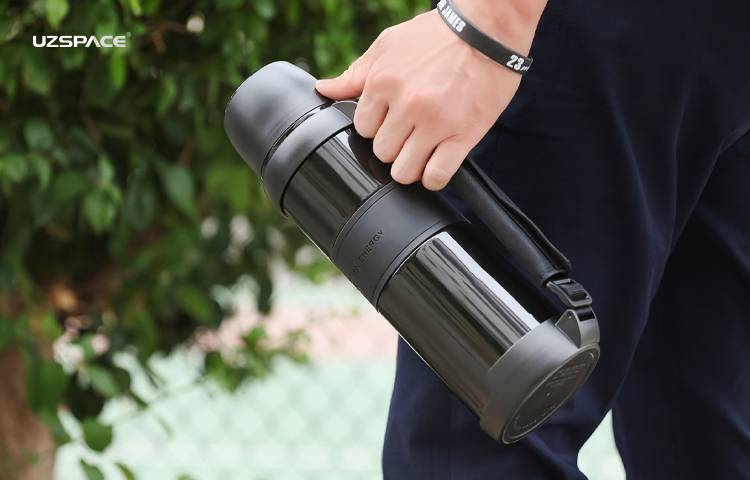 有內(nèi)塞不銹鋼保溫杯