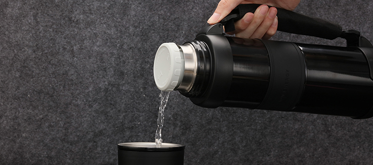 選擇什么材質(zhì)的保溫杯比較好？